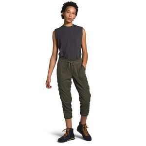 The Northface Aphrodite Capri Pants.